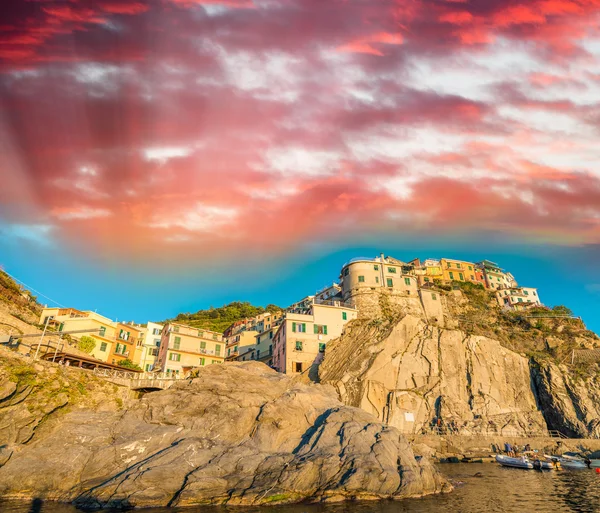 Pôr do sol sobre Manarola — Fotografia de Stock