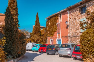 Roussillon Köyü günbatımı görünümü, provence, Fransa