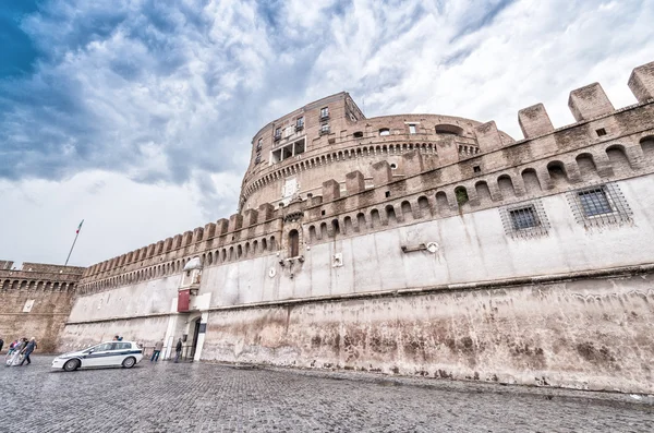 Nrome - den 14 juni, 2014: turister besöker Villa Borghese. Staden på — Stockfoto