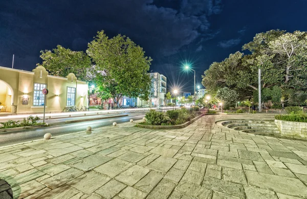 Kos, Grecia. Strade dell'isola di notte in estate — Foto Stock