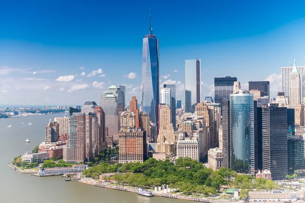 Fantastiska stadsilhuetten Downtown Manhattan i solnedgången, New York City — Stockfoto