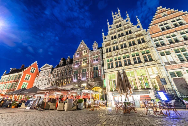 GENT, BELGIUM - APRIL 20, 2015: Tram moves fast in city center. — Stock Photo, Image