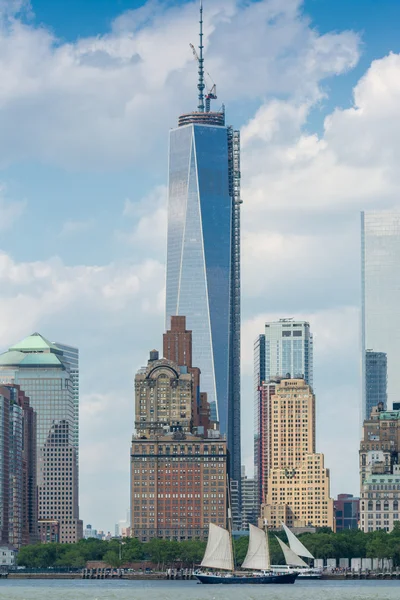 Hermoso horizonte del centro de Manhattan — Foto de Stock