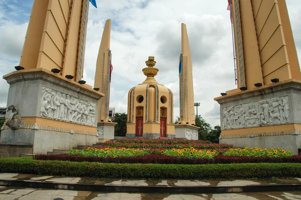 Democracy Monument, n Bangkok, Thailand. — Stock Photo, Image