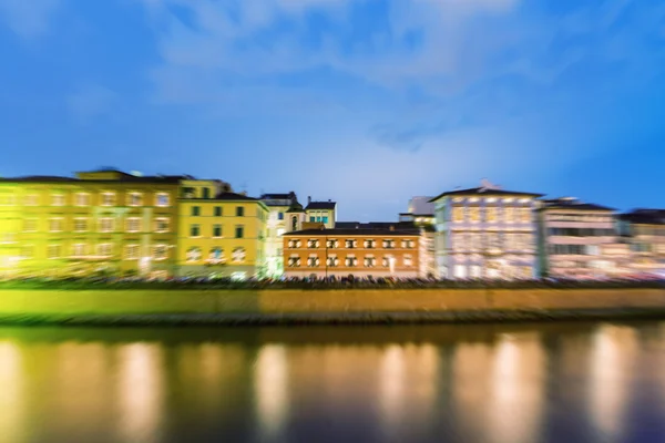 Rivière Pise et Arno la nuit — Photo