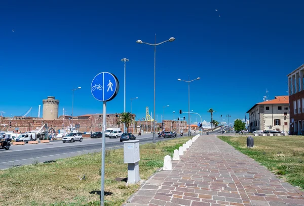 Livorno, Italia. Hermosa calle en la costa —  Fotos de Stock