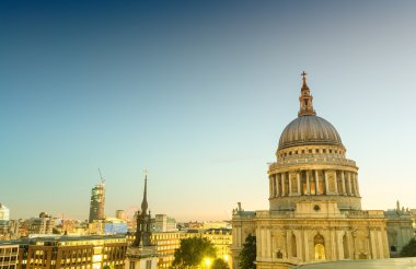 St Paul Katedrali, günbatımı - Londra