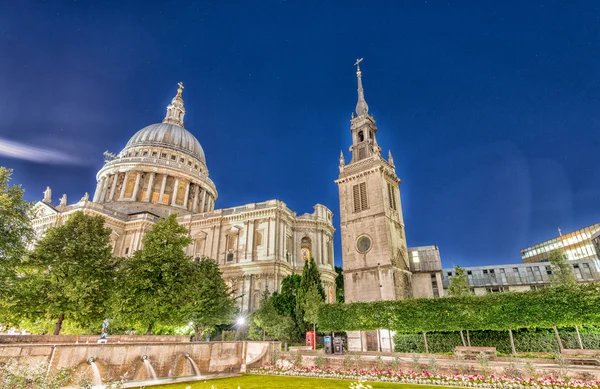 St Paul Cathedral   in London — Stock Photo, Image