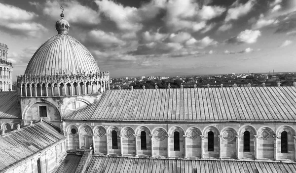 Vista aérea de la Catedral de Pisa — Foto de Stock