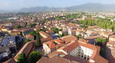 İtalya Pisa şehrin havadan görünümü