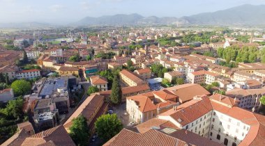 İtalya Pisa şehrin havadan görünümü