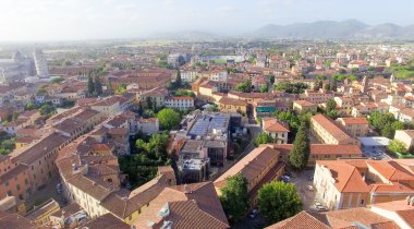 İtalya Pisa şehrin havadan görünümü
