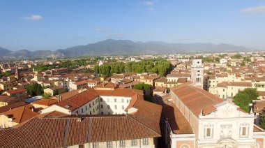 İtalya Pisa şehrin havadan görünümü