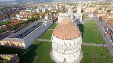 Mucizeler Meydanı, Pisa. Havadan görünümü