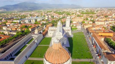 Mucizeler Meydanı Panorama, Pisa.