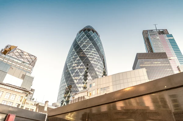 Modern and old architecture in London — Stock Photo, Image