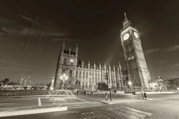 Big Ben v letní noci v Londýně — Stock fotografie