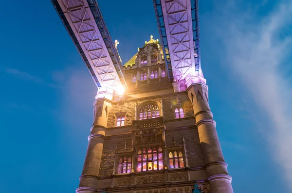 Ponte della torre di Londra di notte — Foto Stock