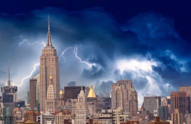 new york city gökdelen üzerinde fırtına