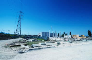 Şantiye inşaat altında