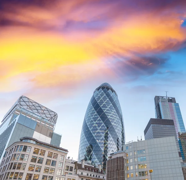 Céu do por do sol sobre a cidade de Londres — Fotografia de Stock