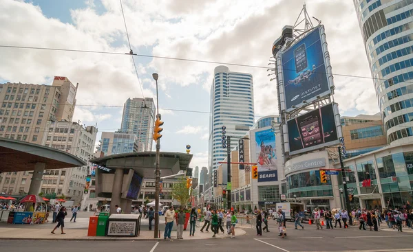 Vierkant in Toronto city — Stockfoto