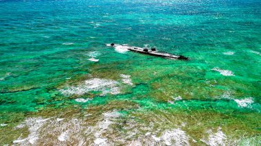 Batı Avustralya, Exmouth sahilindeki Mildura Wreck enkazının hava görüntüsü.