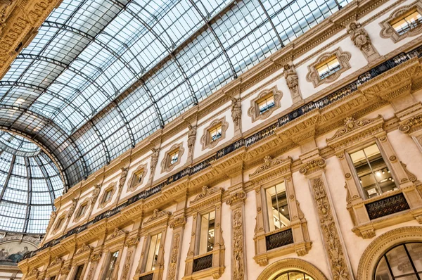 Milano 'daki Galleria Vittorio Emanuele — Stok fotoğraf