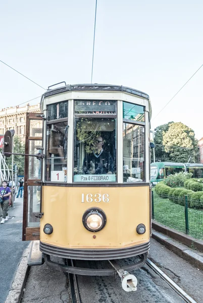 Historické tramvaje v Miláně — Stock fotografie