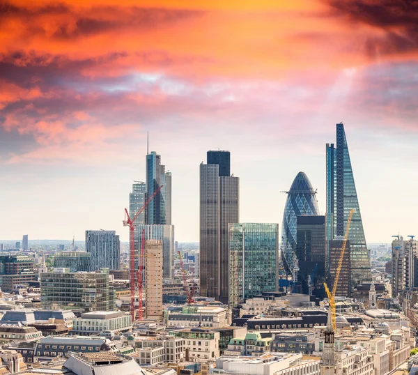 Londres finanças, distrito de negócios — Fotografia de Stock