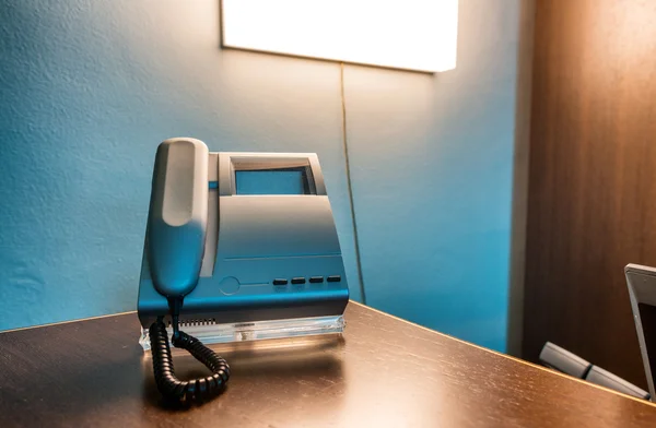 Telefon in einem modernen Büro — Stockfoto