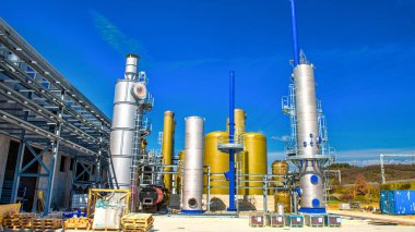 Çalışma Alanında İşçi ve Ekipmanlarla Erken İnşaat Aşaması.