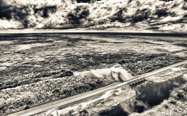 Everglades Ulusal Parkı, Florida - Gün batımında panoramik hava manzarası.