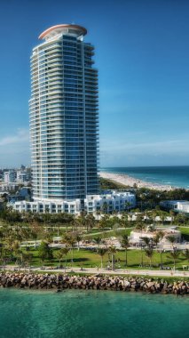 Güzel sahil ve binalar Florida - Miami.