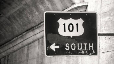 ABD yolu boyunca yol tabelası.