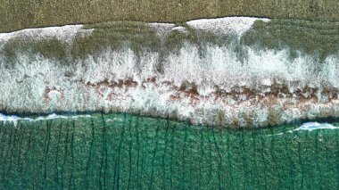 İstiridye istiridyesinin hava perspektifi Batı Avustralya 'da kayalıkları, denizi ve kıyı manzarasını barındırır..
