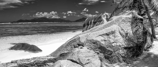 La Digue Adası, Seyşeller, Afrika 'nın inanılmaz manzarası.
