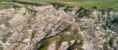 Alberta, Kanada 'daki At Hırsızı Kanyonu' nun havadan görünüşü.