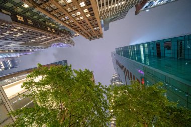 Bryant Park New York yakınlarındaki Manhattan gökdelenlerinin yukarıdan görünüşü.