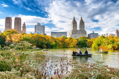 Central Park'ta rahatlatıcı yeşillik sezon
