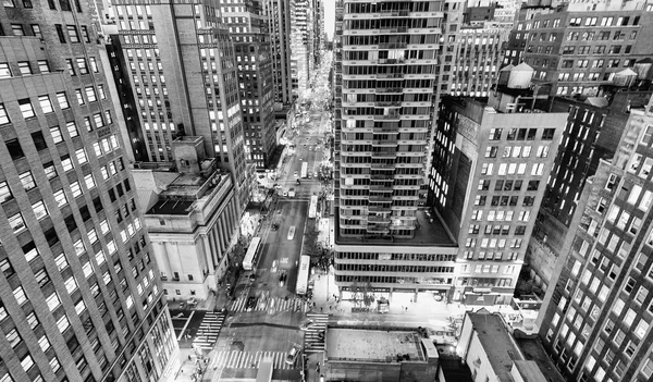 Black and white view of New York skyscrapers — Stock Photo, Image