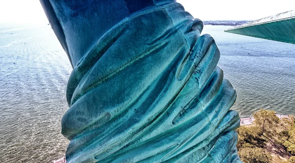 Atemberaubender Blick von der Spitze der Freiheitsstatue — Stockfoto