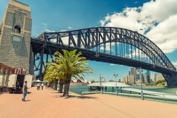 美丽的景色的悉尼港湾大桥 — 图库照片