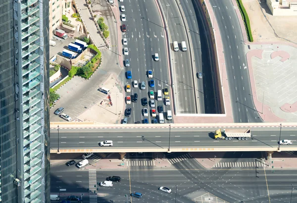 높은 고속도로 인터체인지의 항공 보기 — 스톡 사진
