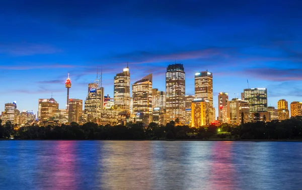 Maravilloso horizonte nocturno de Sydney, Australia — Foto de Stock