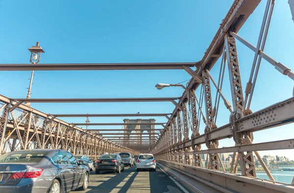 Driving on Brooklyn Bridge — Stock Photo, Image