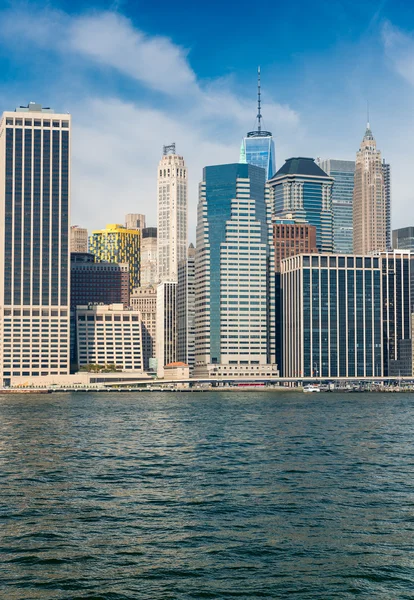 Manhattan skyscrapers on a sunny day — Stock Photo, Image