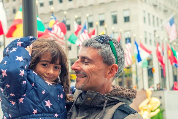 Father and daughter in New York City — Stock Photo, Image