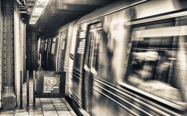 Hız New York metro tren