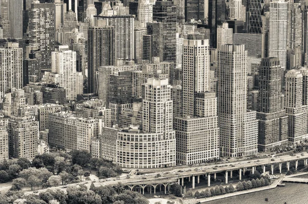曼哈顿中城从直升机上看 — 图库照片